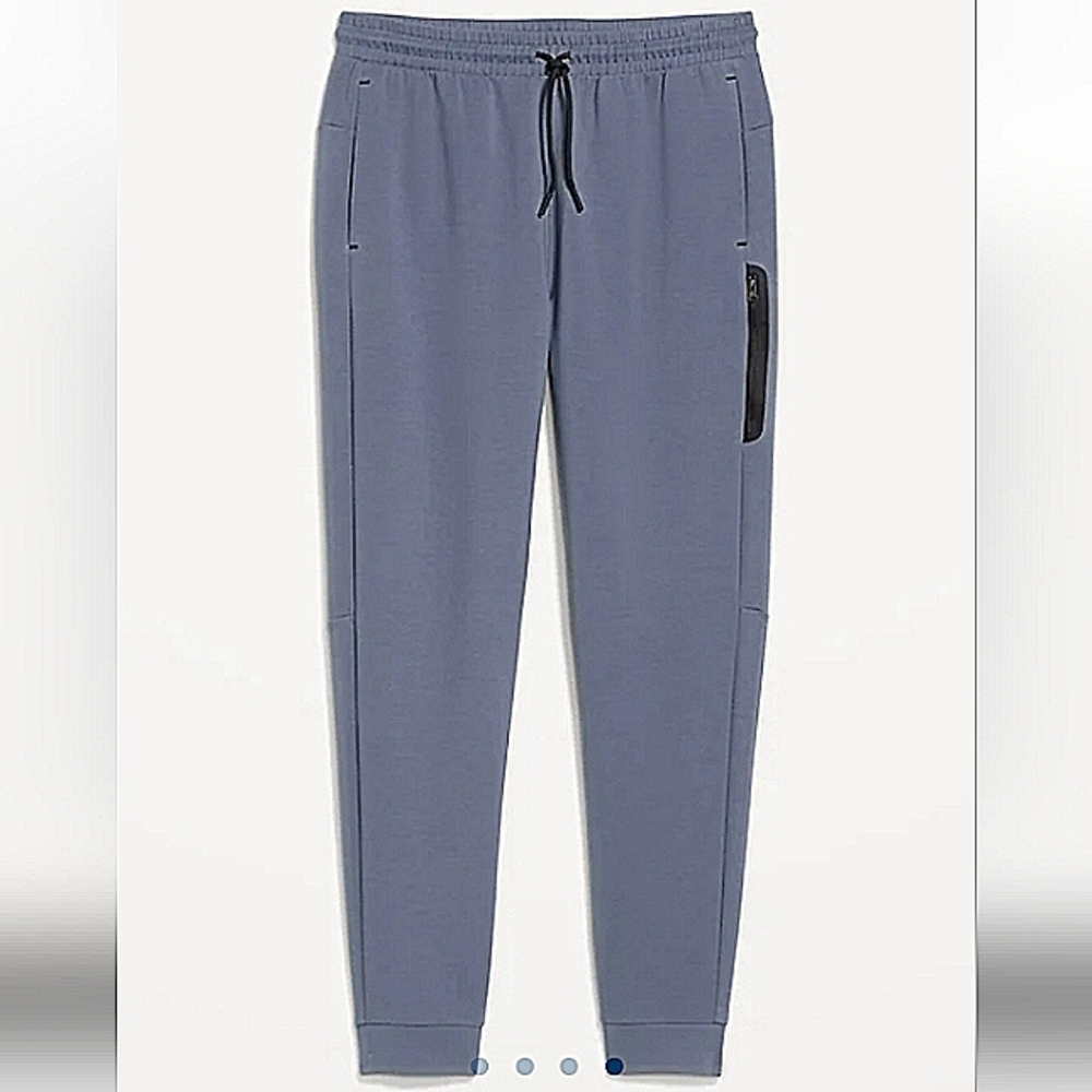 Dynamic Fleece Jogger Set - Picture 8 of 12